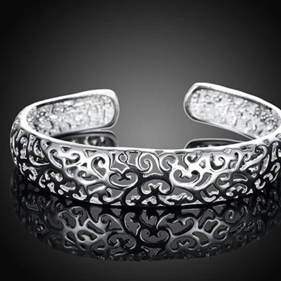 Elegant 925 Sterling Silver Hollow Flower Wristband Bracelet Open Bangle Cuff - Picture 2 of 6